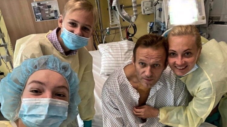 Dagli hacker onnipotenti agli avvelenatori fessi