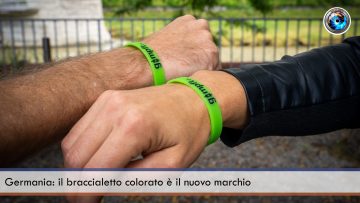 Germania il braccialetto colorato è il nuovo marchio