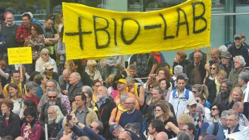 manifestazione-contro-biolaboratorio-a-pesaro