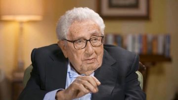 Kissinger bacchetta lo scolaretto tedesco