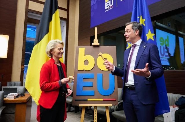 Come aggirare la democrazia