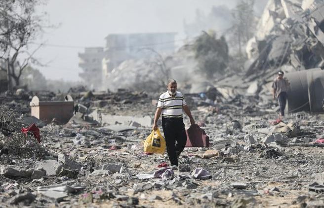 Gaza, l’olocausto non si ferma