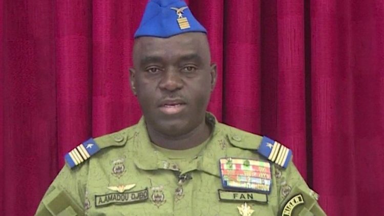 Il Niger taglia i ponti anche con gli USA