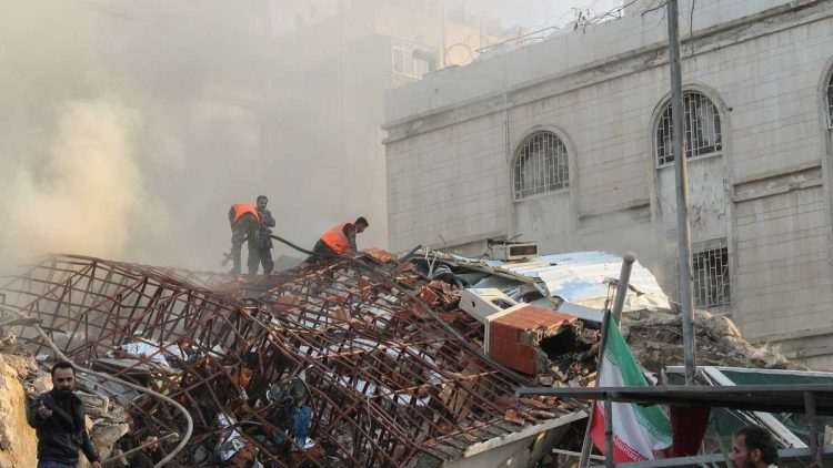 Siria, Israele bombarda la sede diplomatica iraniana
